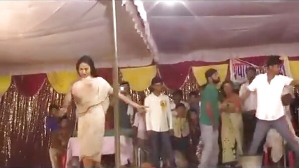 A deusa Strala, videos sexo gratis brasileiro uma garota dominante, pune uma cadela de pêlo curto